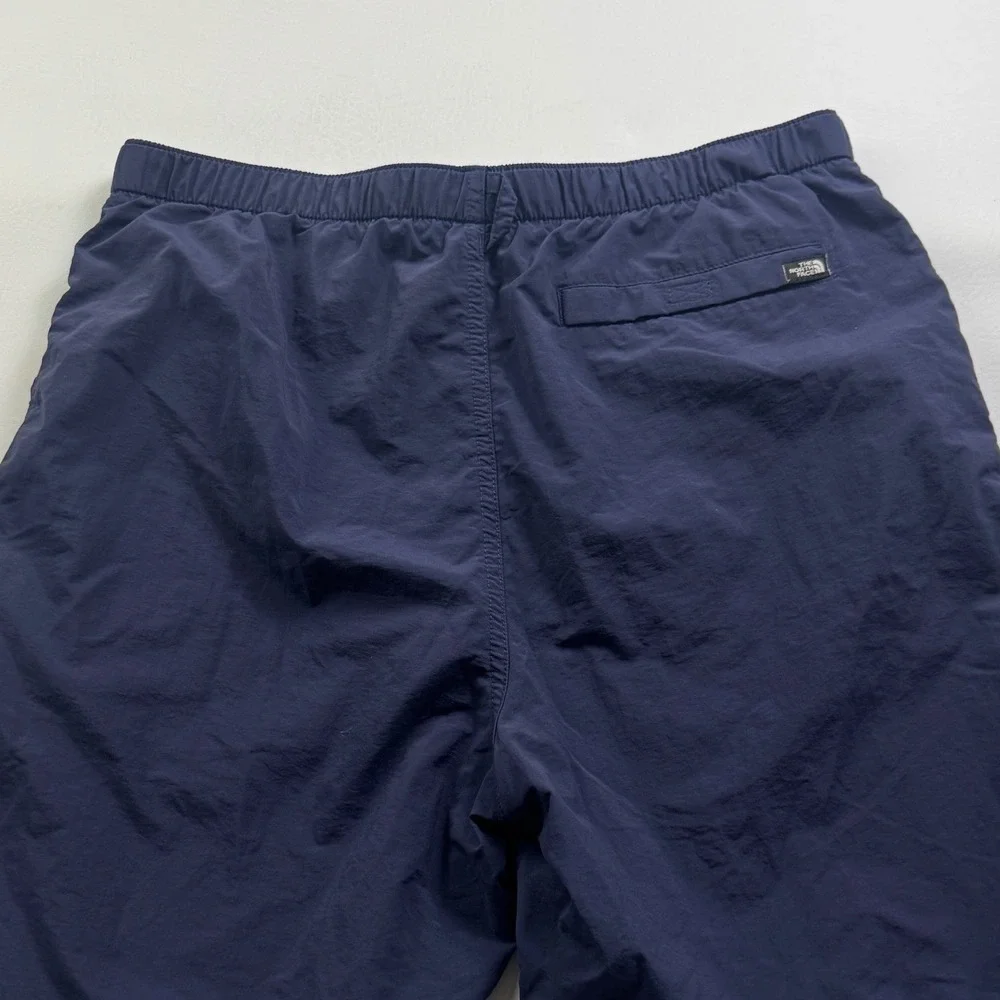 The North Face Mens Class V Belted Hiking Shorts Navy Blue Nylon M Long V608546